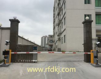 在電動門/平移門/懸浮門/伸縮門加裝或改裝車牌識別系統時必須考慮的三個問題